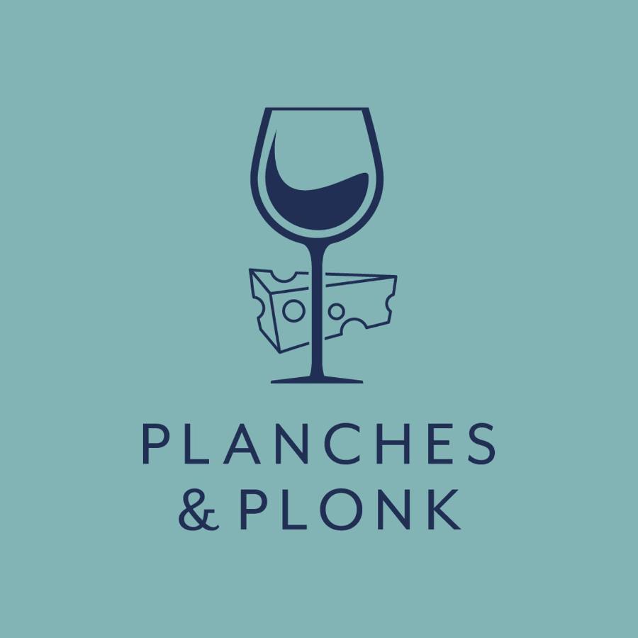 Planches Et Plonk Couette-café Belvès